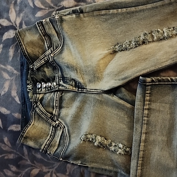 Jeans - Picture 6 of 8